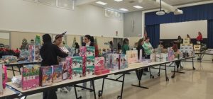 Soroptimists Make Holidays Sparkle for Those in Need
