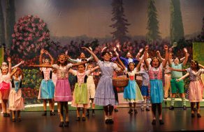 Roberta Jones Junior Theatre Reprises Its Favorite Musical—“The Wizard of  Oz”