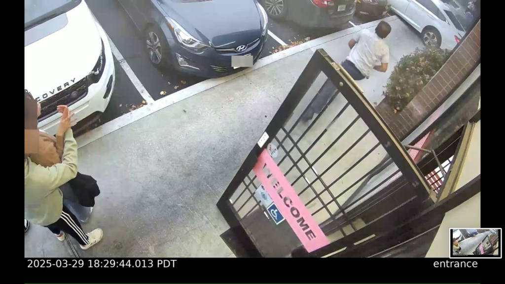 A Sunnyvale man rushed out to foil an attempted jewelry store robbery at his wife's business after thieves slammed a car into the store not once but twice.