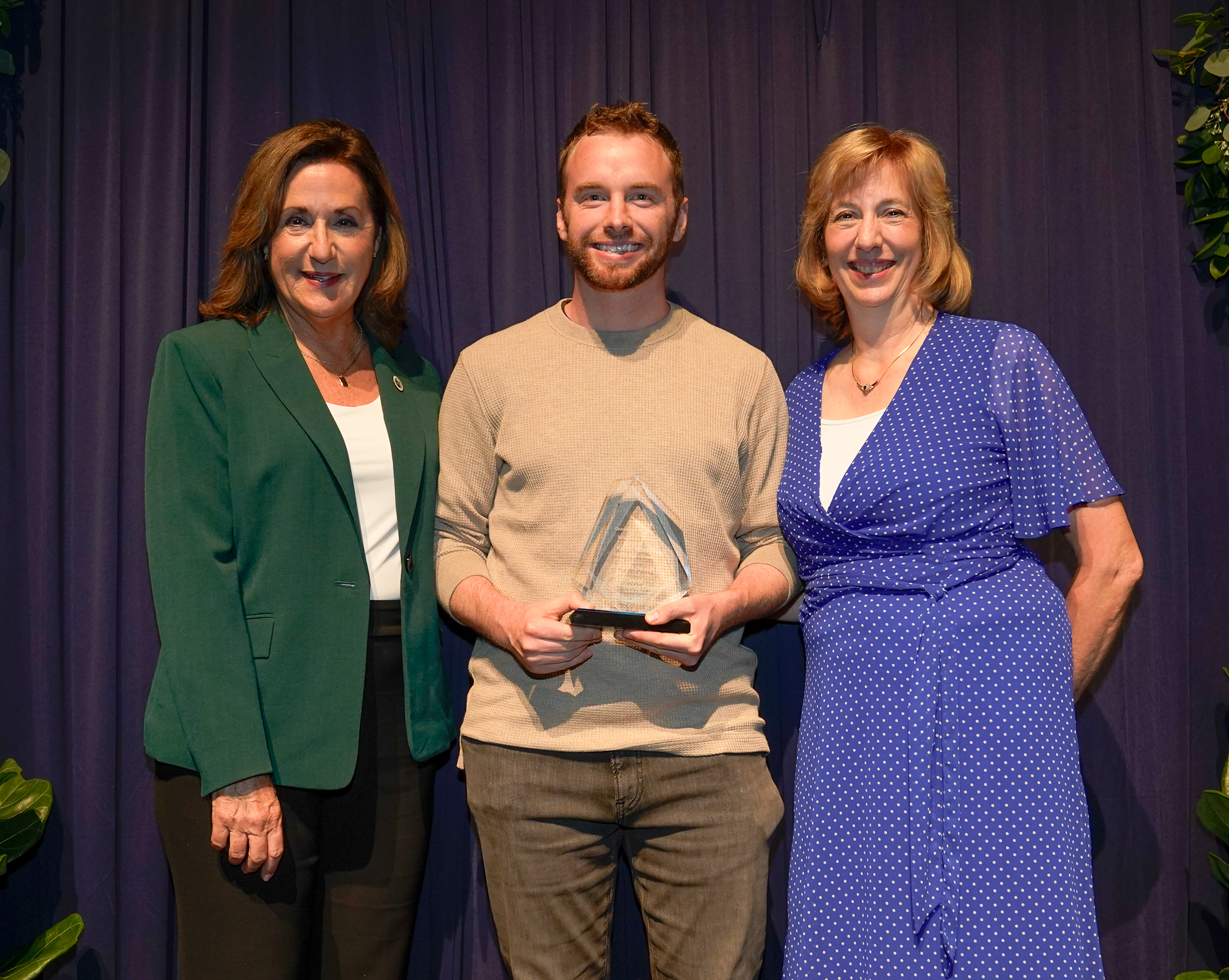 Santa Clara honored local residents and business owners at this year's State of the City for their contributions to the community.