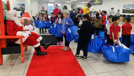 Rotary Delivers Christmas Smiles