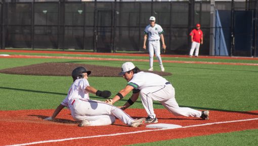 Condors Win With Wild, Frantic Finish on Senior Night