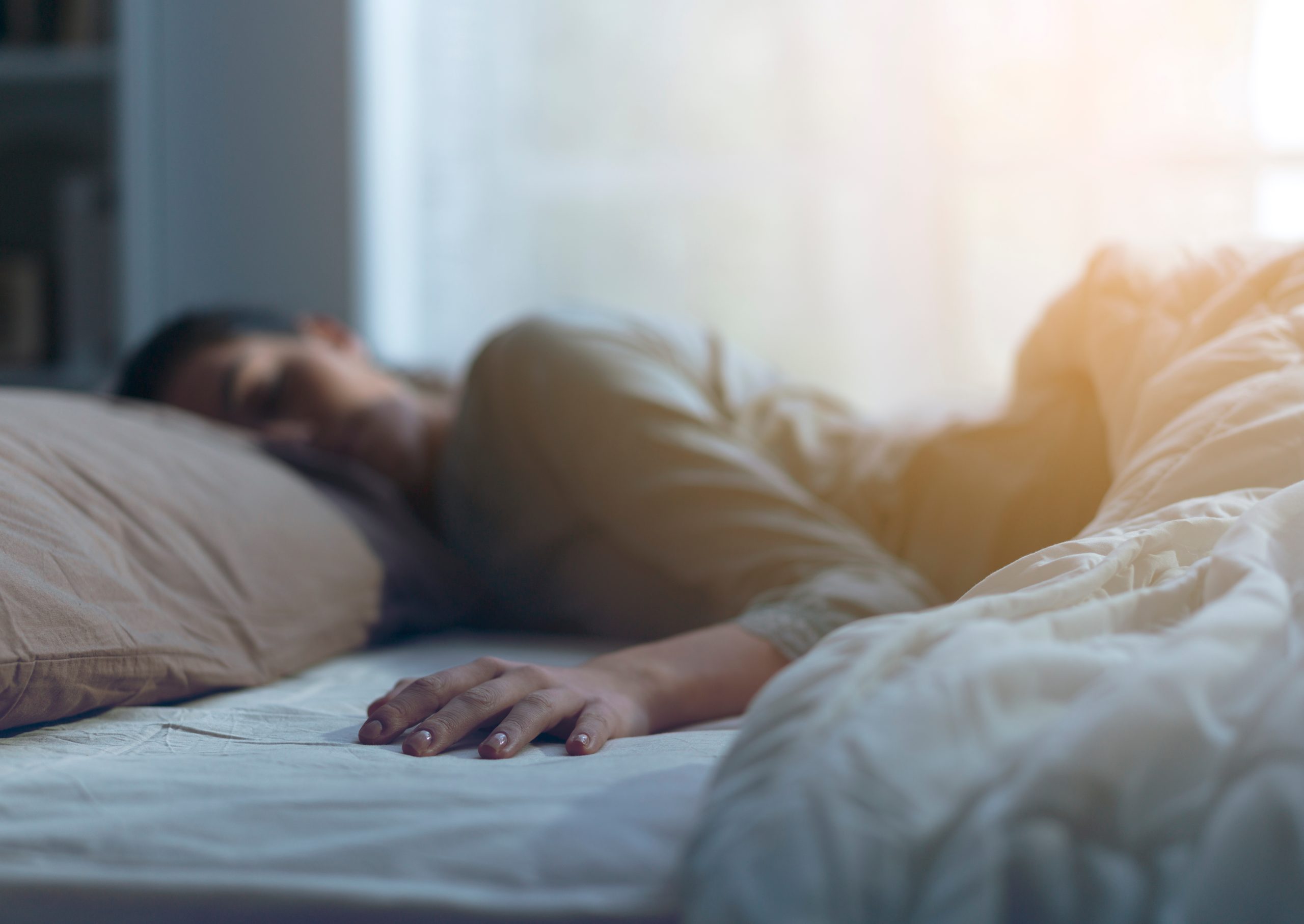 According to a new study, later school start times are leading to better mental health and higher scores in English and math for students.